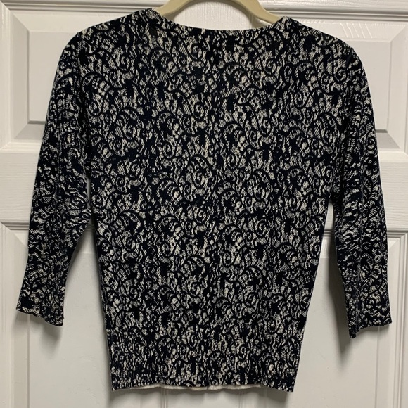 Black and White Lace Pattern 3/4 Sleeve Cardigan - Picture 8 of 9